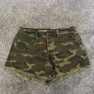 H&M Green Cargo Shorts Relaxed Fit